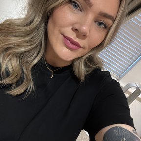 BUSTYSAREENA66 💦 Squirter & Curvy Queen 🍐