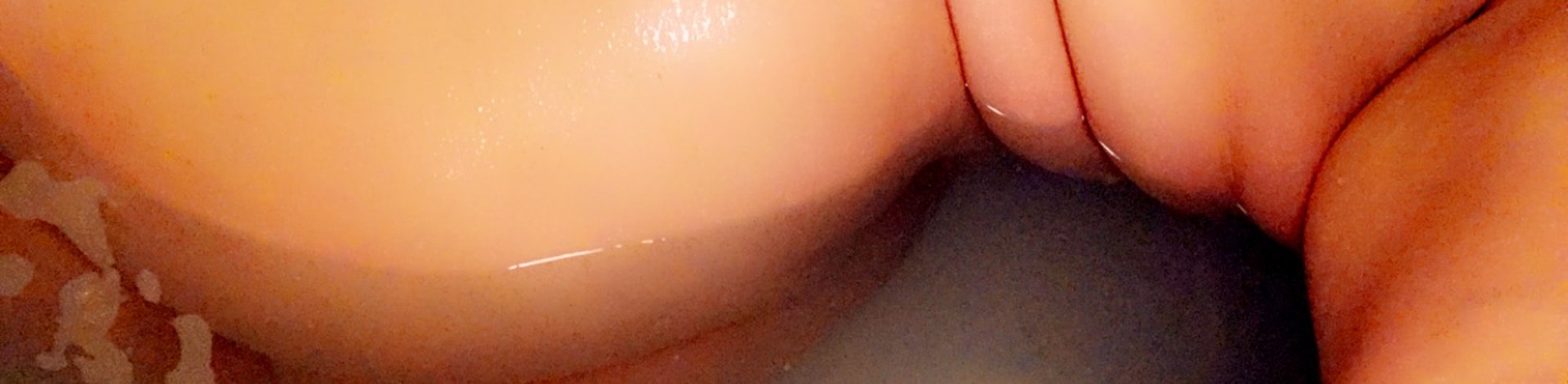 AdmireMe banner for @CumShots