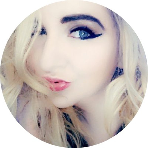 AdmireMe profile picture for @Rumour