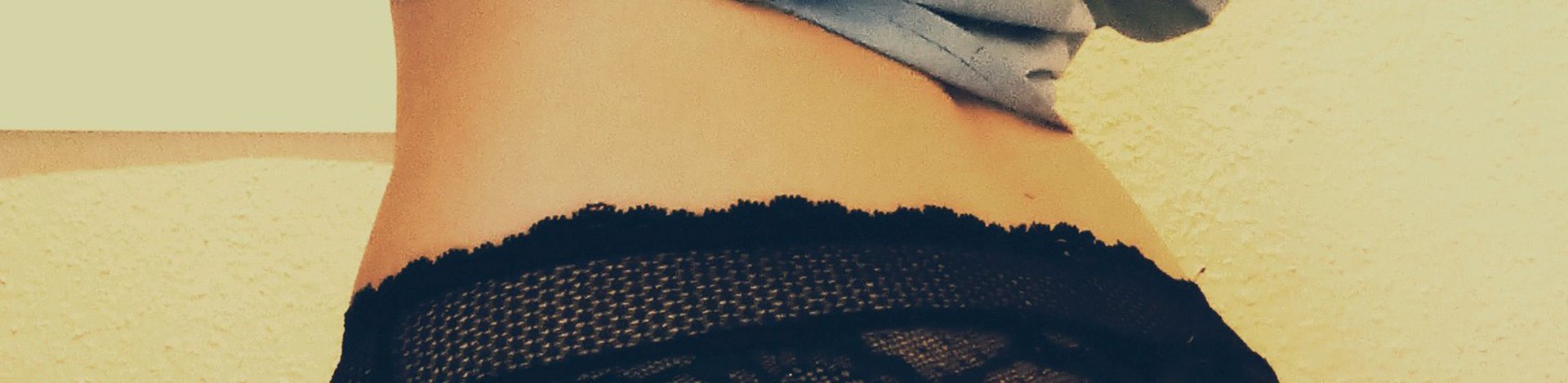 AdmireMe banner for @colorful