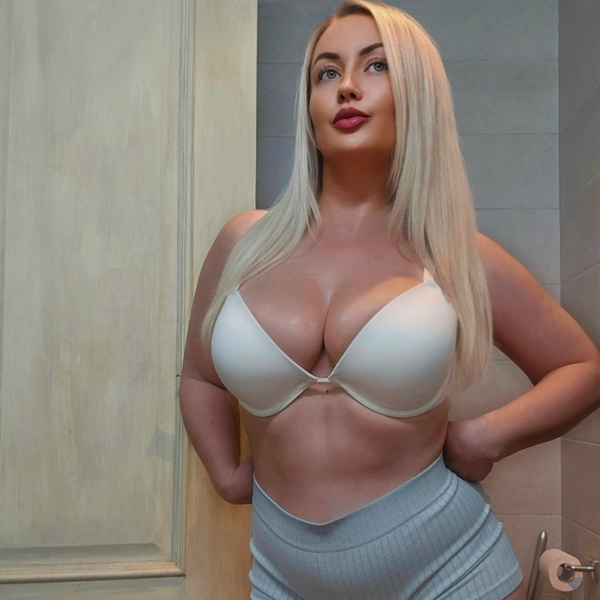 Your slut , talk filth to me now 😈