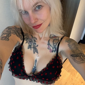 💜Sexy Inked Steph💜